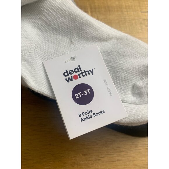 Deal Worthy Toddler 2T-3T Ankle Socks 8 Pairs Multicolor Black/White/Grey - Picture 2 of 6